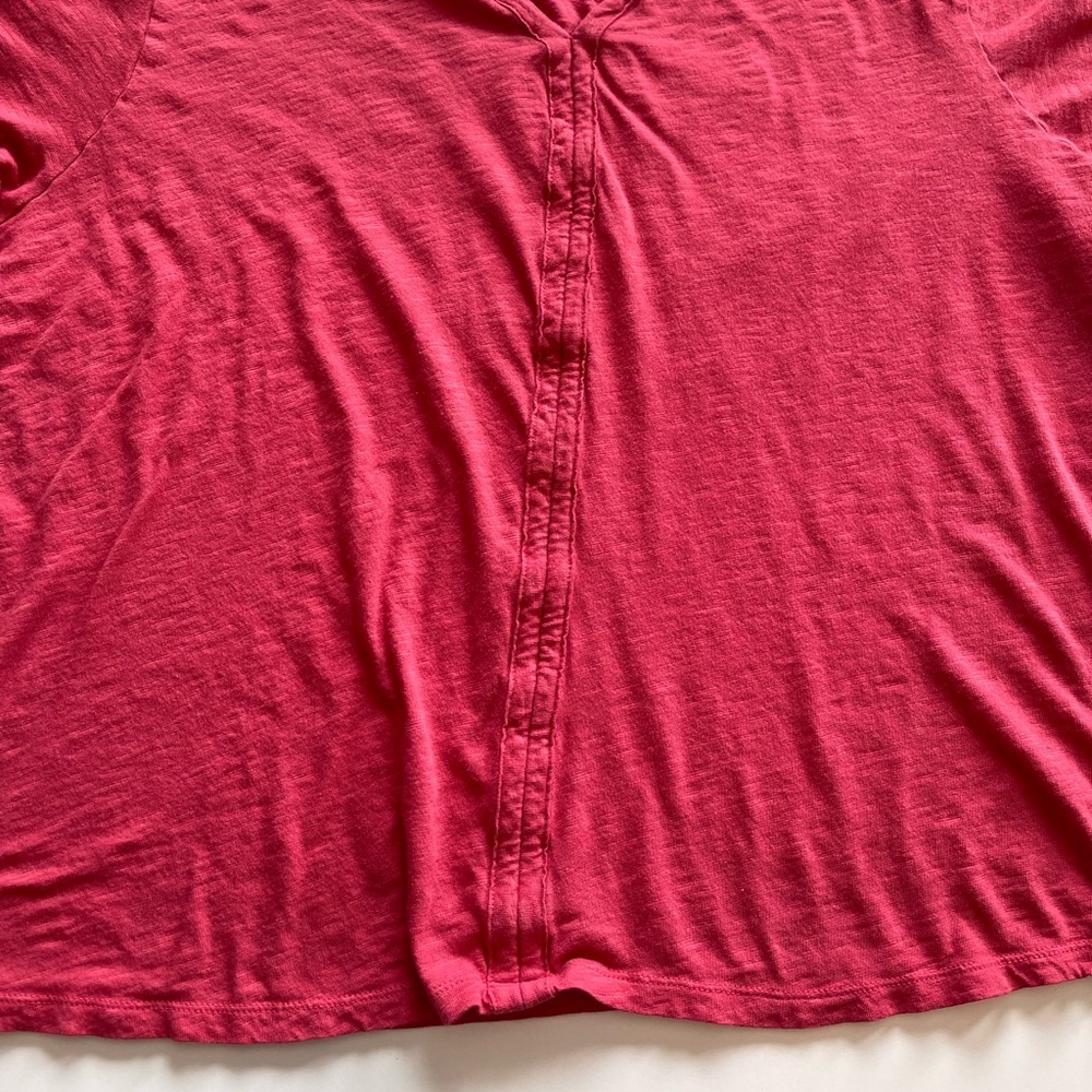 Old Navy Short Sleeve V-Neck Flutter Sleeve Top in Coral - Picture 2 of 5